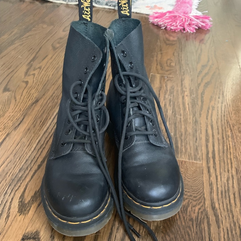Black Dr.Martins